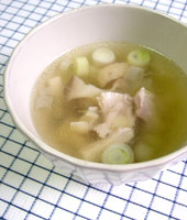 鶏とエリンギの生姜スープ